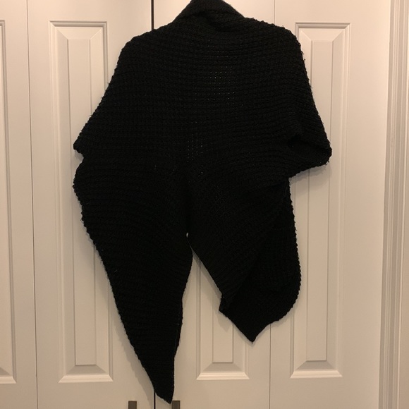 Cap sleeve sweater - Picture 2 of 2